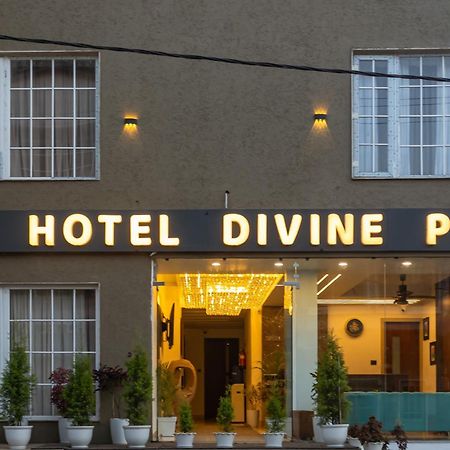 Hotel Divine Peak Pachmarhi Bagian luar foto