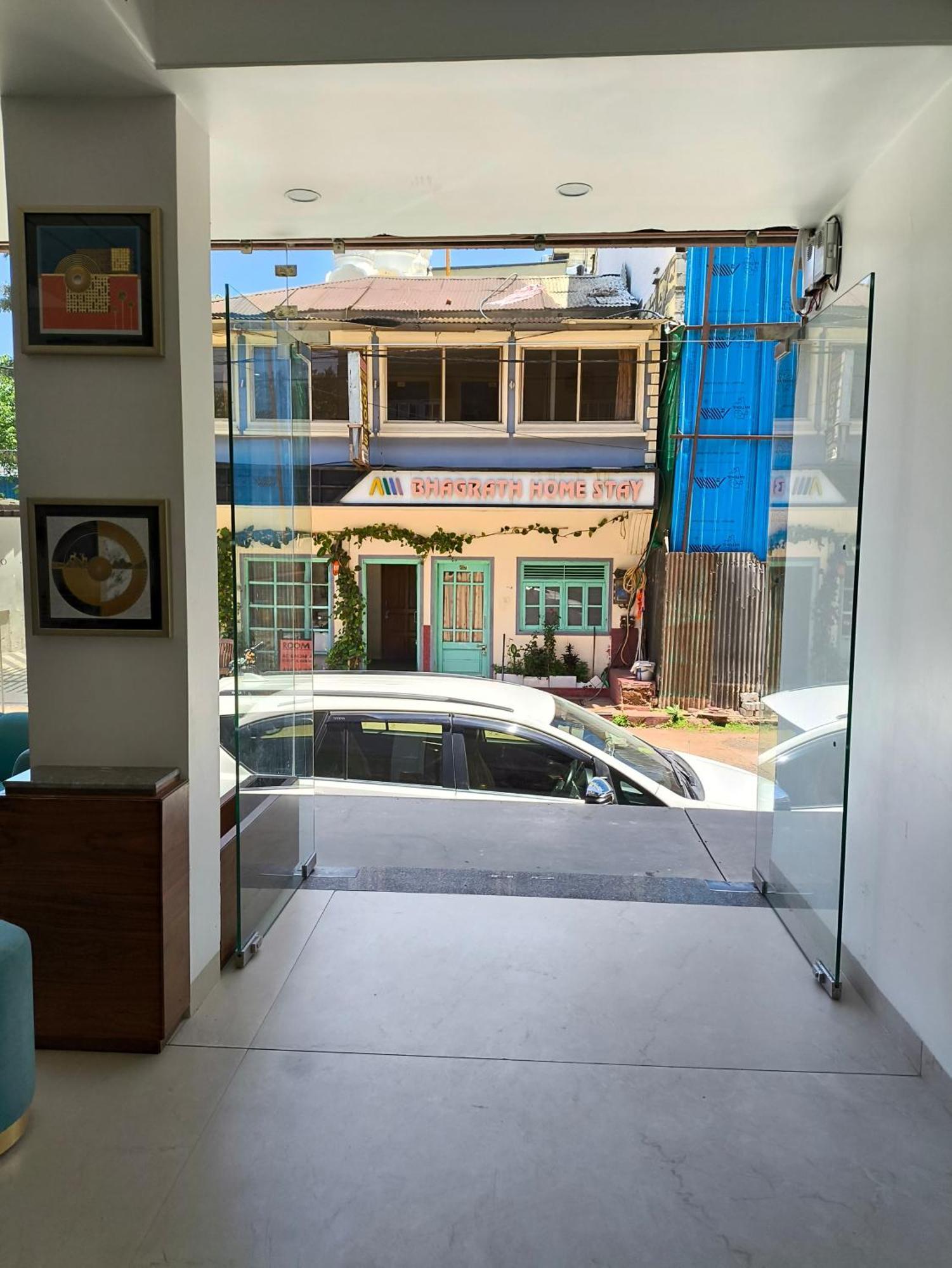 Hotel Divine Peak Pachmarhi Bagian luar foto
