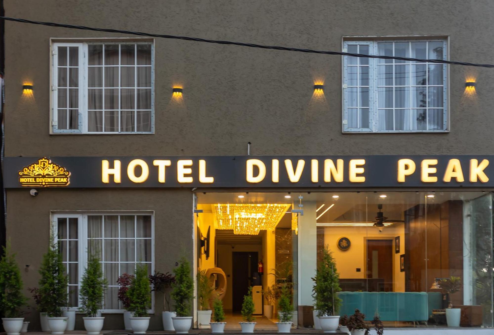 Hotel Divine Peak Pachmarhi Bagian luar foto